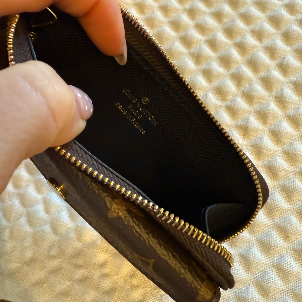 Louis Vuitton Recto Versa Wallet - Picture 5 of 7